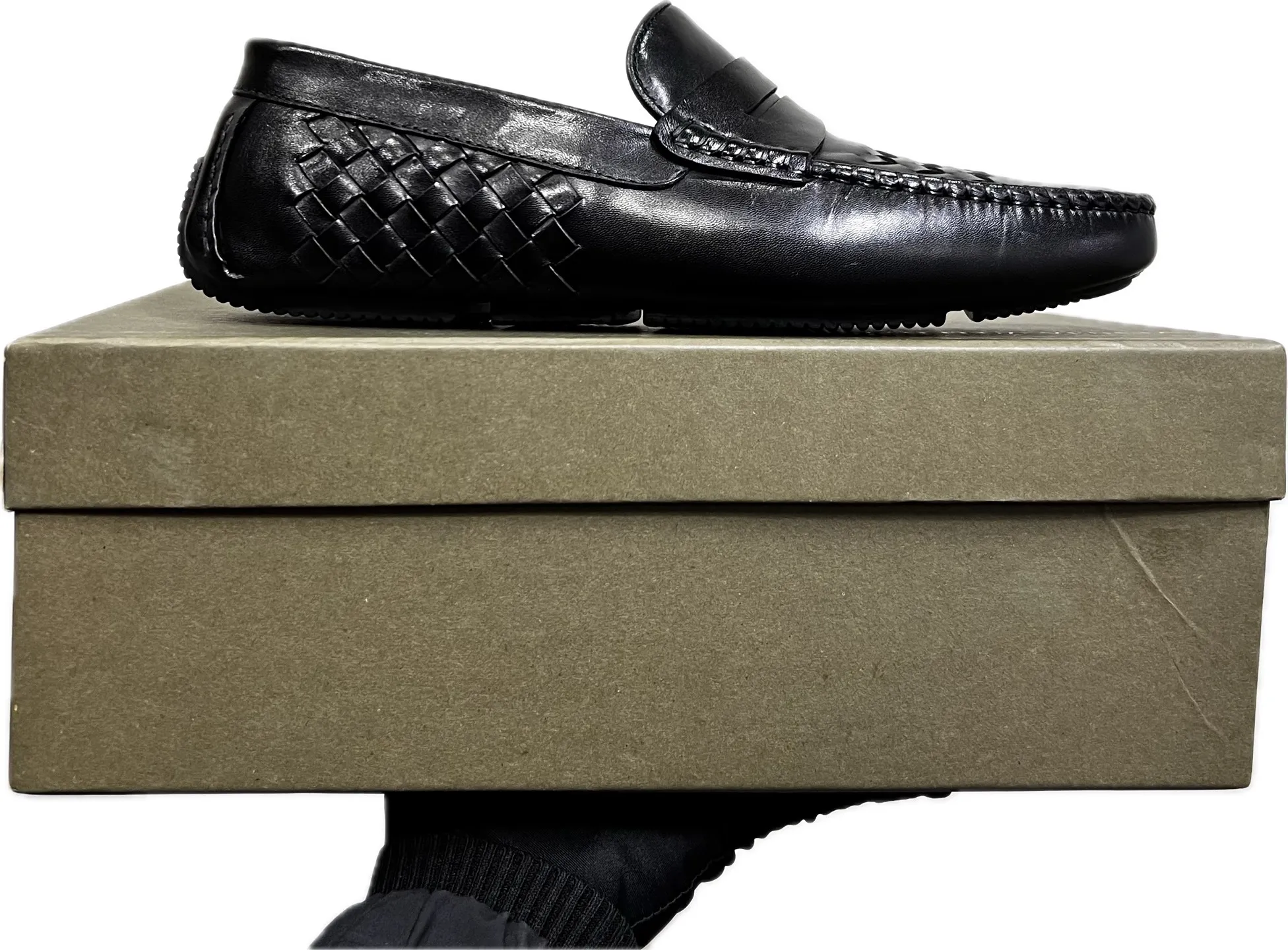 Factory price 480 BV〰️Purely handmade classic men's beanie shoes👉👉driving shoes, slip-on shoes, woven with cowhide imported from Italy, 💕water-dyed cowhide lining, 🔊original outsole, waterproof platform design, comfortable on the feet. A good choice for traveling and driving, two colors available, code number: 38-44, (45 can be customized)